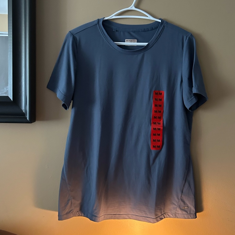 Mondetta Short Sleeve Tee size Medium